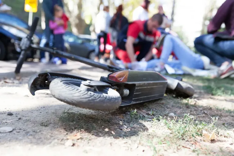 Súlyos büntetés vár a kamaszfiúra, aki segített egy baleset áldozatának