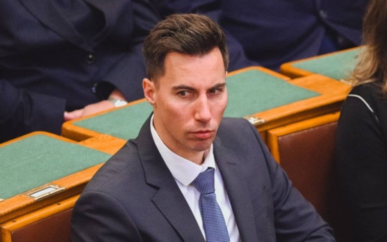 hírek
