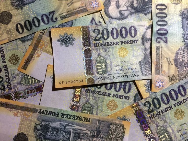 Egy vagyont sodor feléjük a sors: ez a 4 csillagjegy készülhet a pénzesőre a nyáron